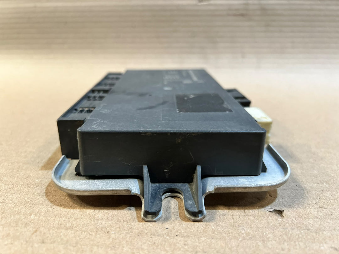 BMW 7 Series F01 F02 5 Series F07 F10 F11 FRM3 Footwell Module 9208270 OEM
