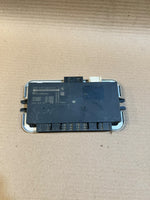 Load image into Gallery viewer, BMW 7 Series F01 F02 5 Series F07 F10 F11 FRM3 Footwell Module 9208270 OEM