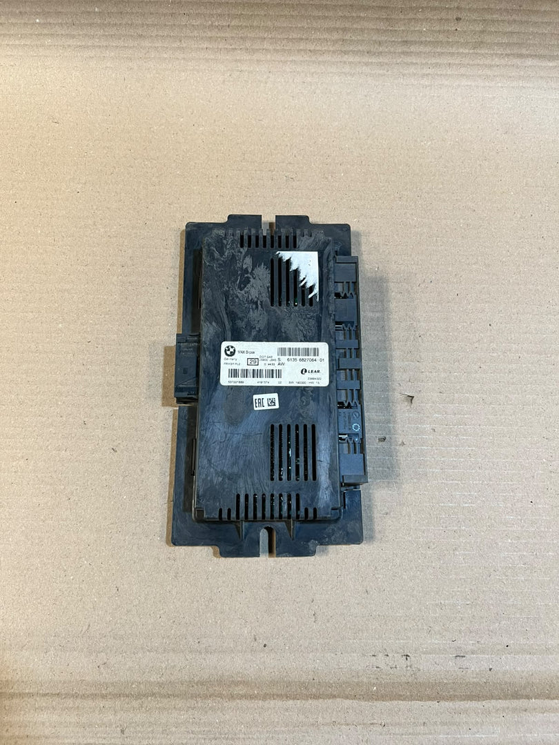 BMW 1 3 Series E87 E90 E91 E92 E93 X1 E84 Z4 E89 FRM3 Footwell Module 6827064 OEM