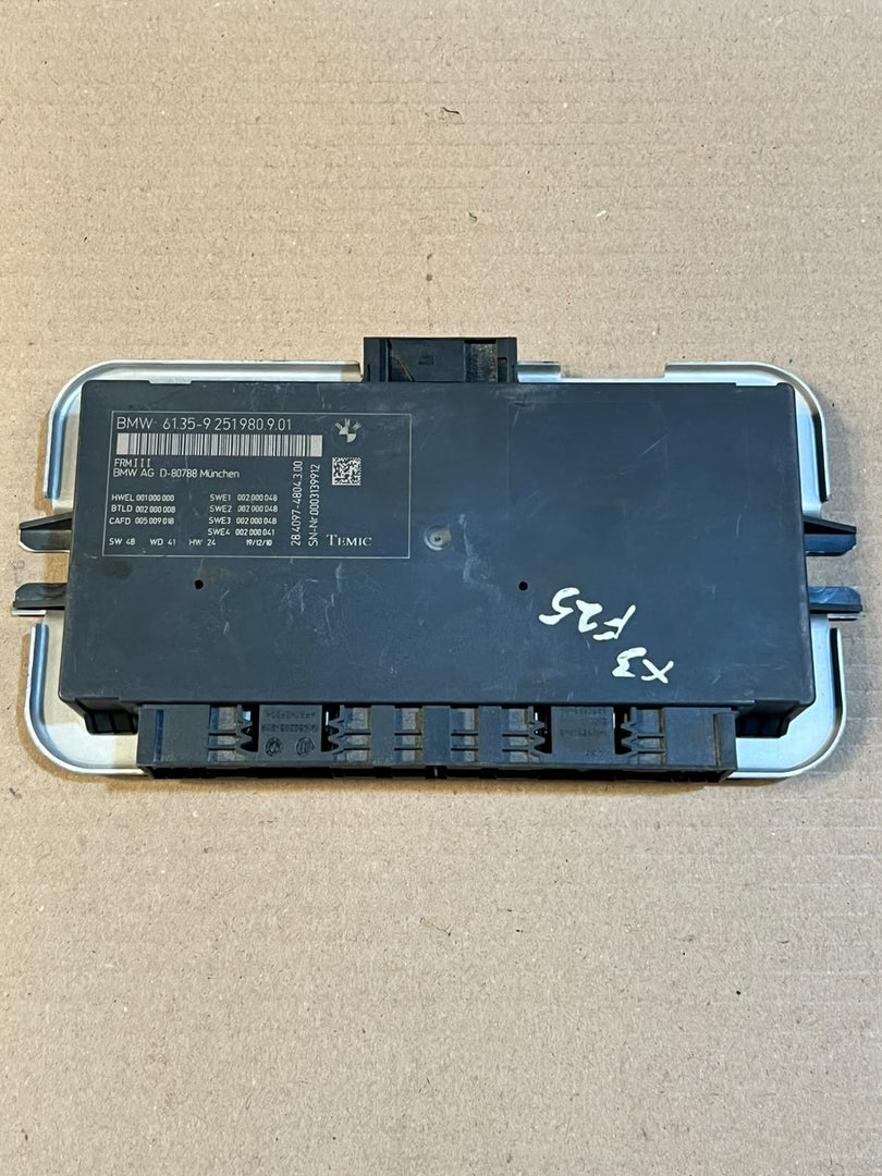 BMW X3 F25 X4 F26 FRM3 Footwell Body Control Module 9251980 OEM