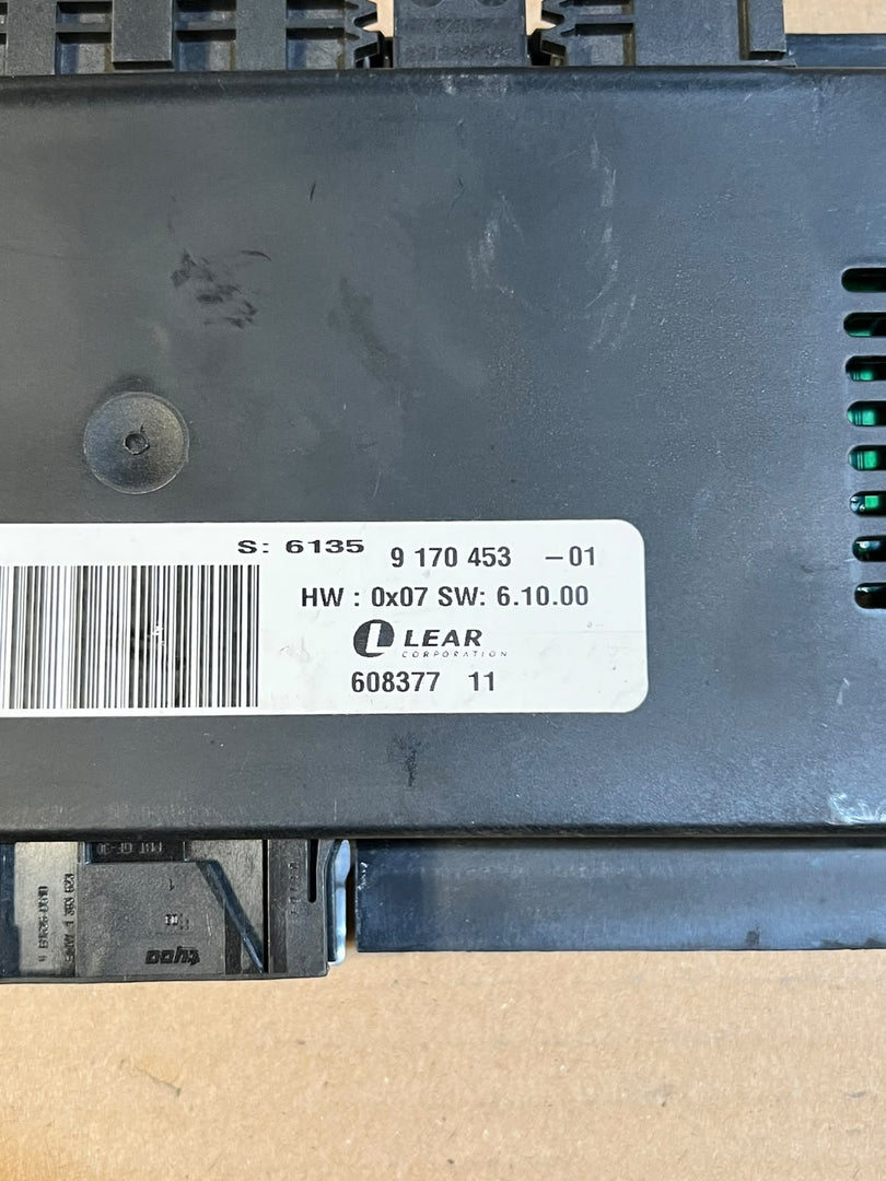 BMW X5 E70 FRM II Xenon Footwell Light Control Module LEAR 9170453 OEM