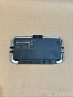 Bild in die Galerieansicht laden, BMW 5 Series F07 F10 F11 FRM3 Footwell Light Control Module 9273628 OEM