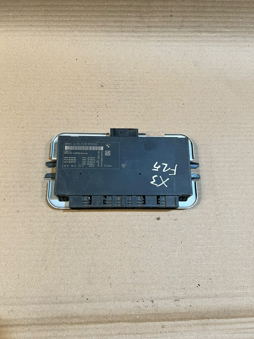 BMW X3 F25 X4 F26 FRM3 Footwell Light Control Module 9251979 OEM