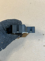 Load image into Gallery viewer, BMW 1 2 3 4 Series F20 F22 F30 F32 X1 F48 Fuel Pump Control Module 9494391 OEM