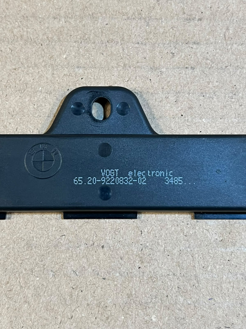 BMW 5 6 7 Series F10 F11 F12 F13 F01 F02 Control Module 9220832 OEM