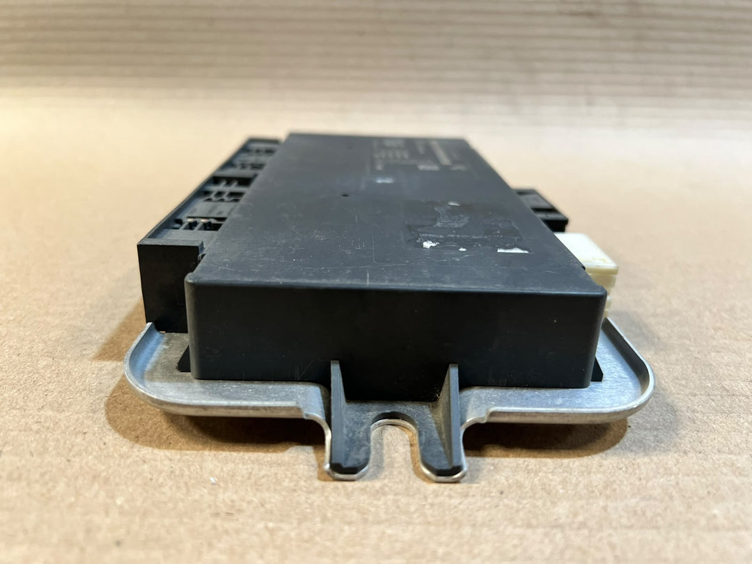 BMW 5 7 Series F07 F10 F11 F01 F02 FRM3 Footwell Light Control Module 9210399 OEM