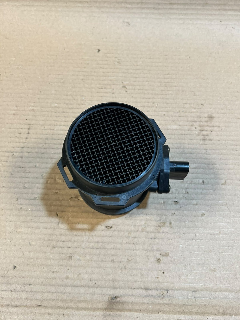 2000 BMW X5 E53 4.4i M62 Mass Air Flow Meter MAF Sensor RHD OEM
