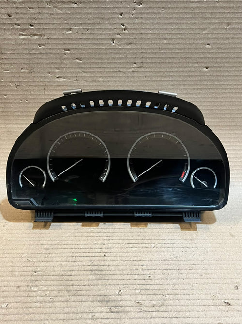 BMW OEM Speedometer Instrument Cluster Dashboard Gauge Panel 9268400