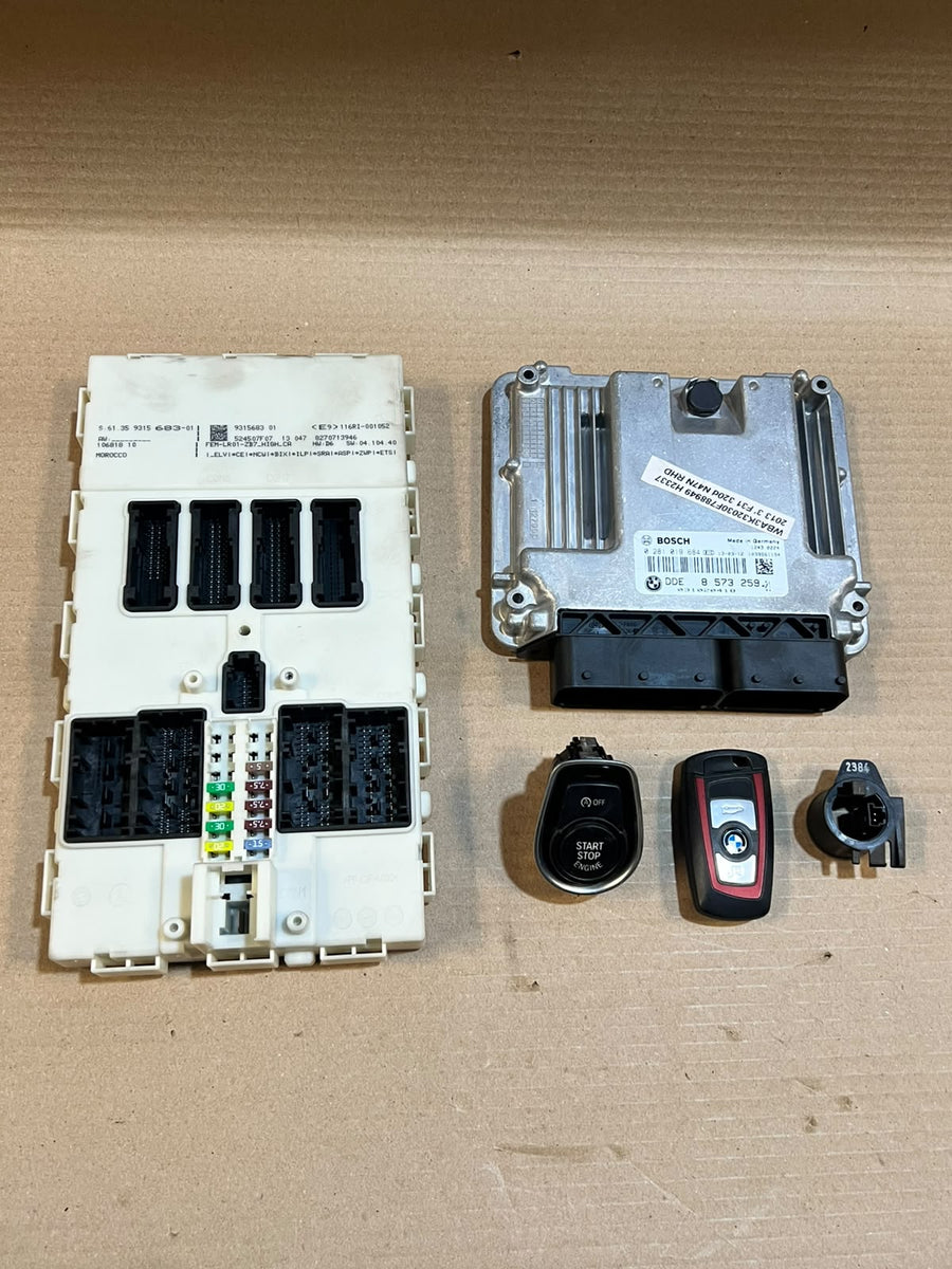 2012-2017 BMW 320d F30 N47N Engine Control Unit DDE ECU Kit with Key 8573259 OEM