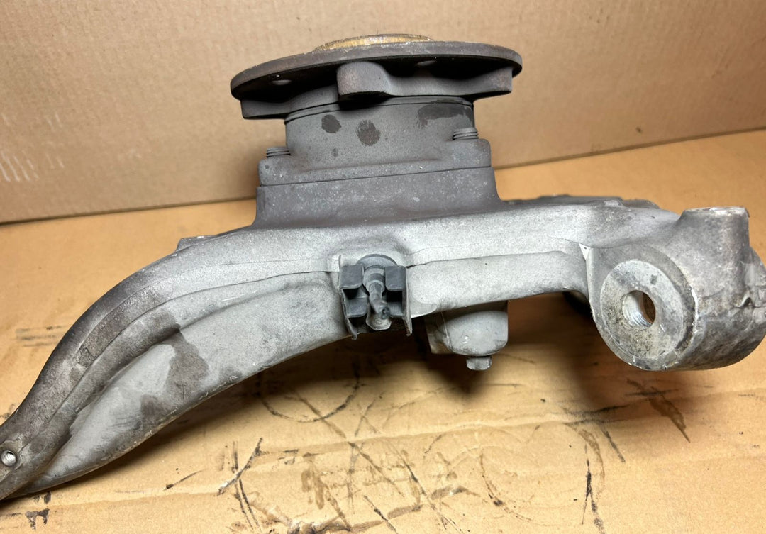 Mercedes-Benz W205 C-Class C300 C250 Front Left 2014-18 Knuckle Spindle Hub Carrier OEM