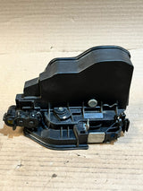 BMW E6X E83 E87 E9X E61 5 Series O/S Front Door Lock/latch 7167072 E83 E87