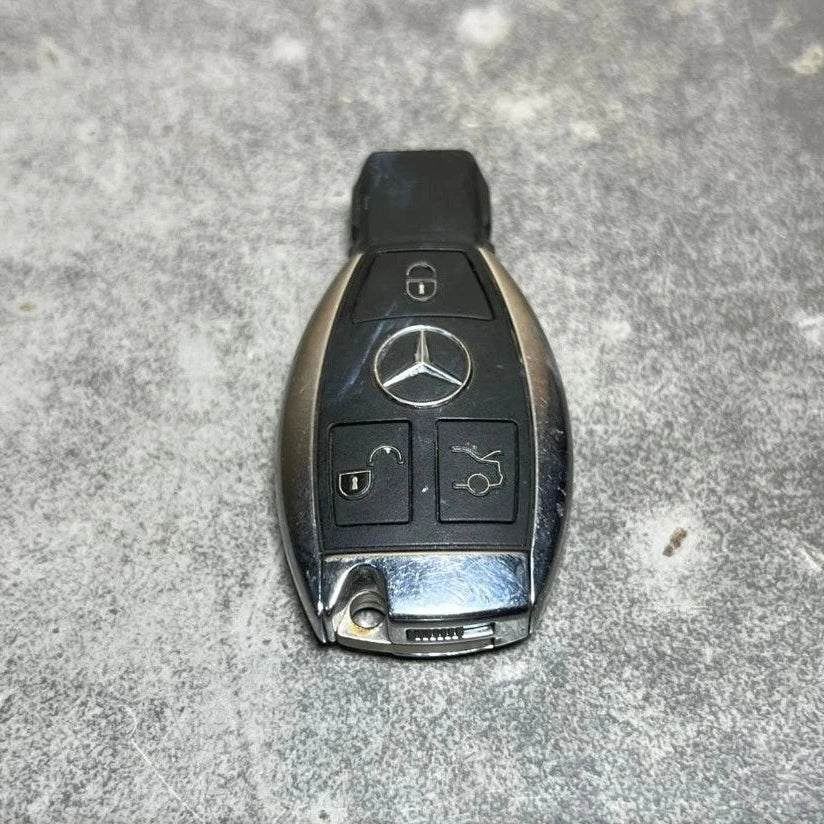 MERCEDES BENZ Factory OEM KEY FOB 3 BUTTON Keyless Entry Remote GENUINE