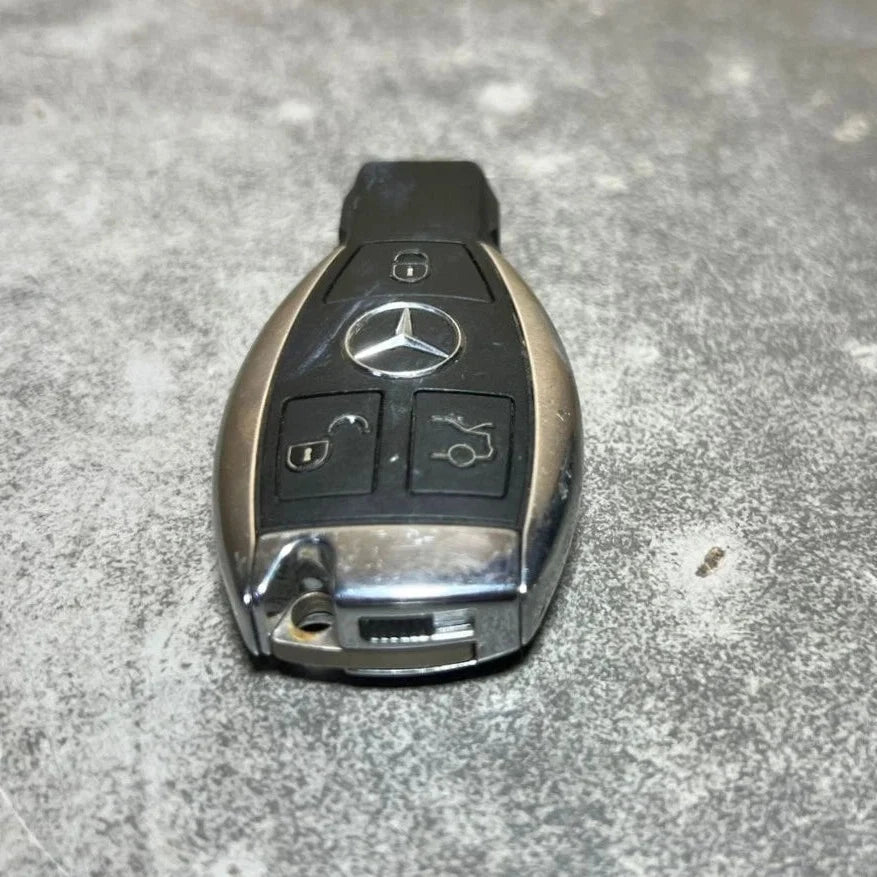 MERCEDES BENZ Factory OEM KEY FOB 3 BUTTON Keyless Entry Remote GENUINE